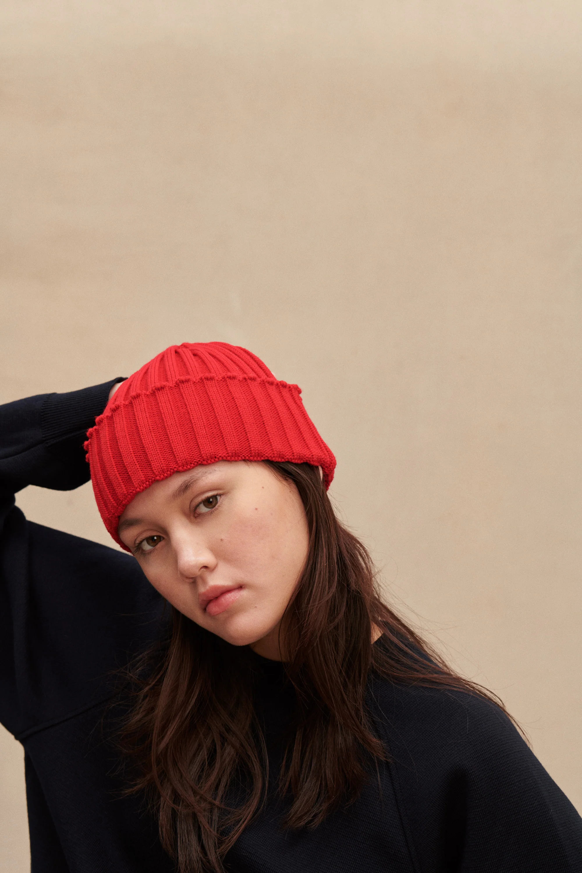 Bonnet à côtes rouge sémaphore 100% laine mérinos - Image 4