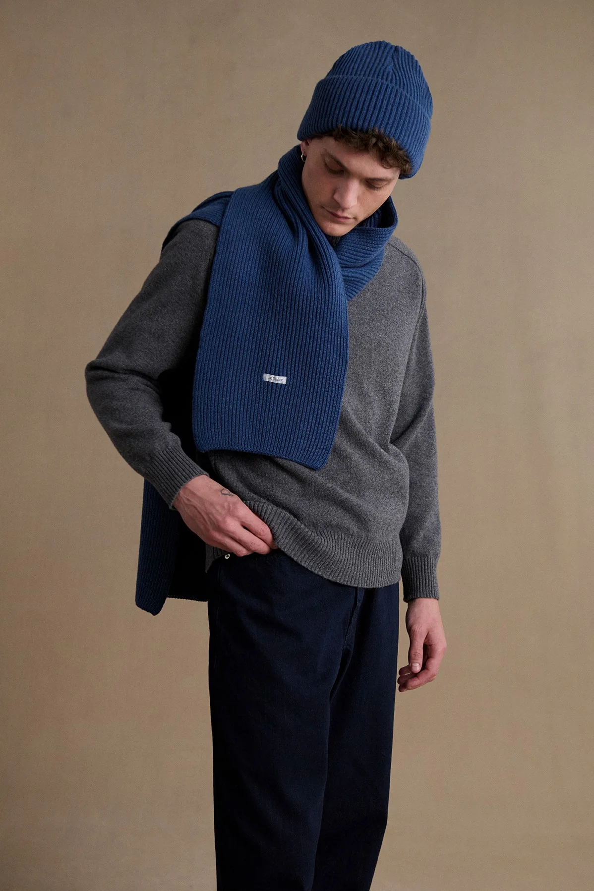 Bonnet extra doux mixte bleu denim - Image 4