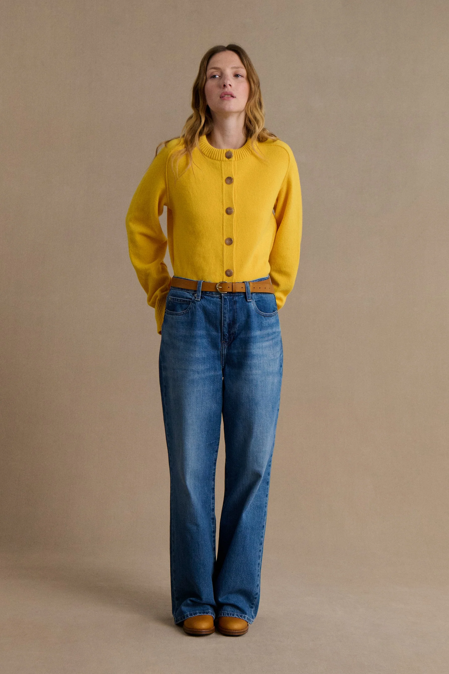 Cardigan jaune en laine mérinos pour femme - Image 5