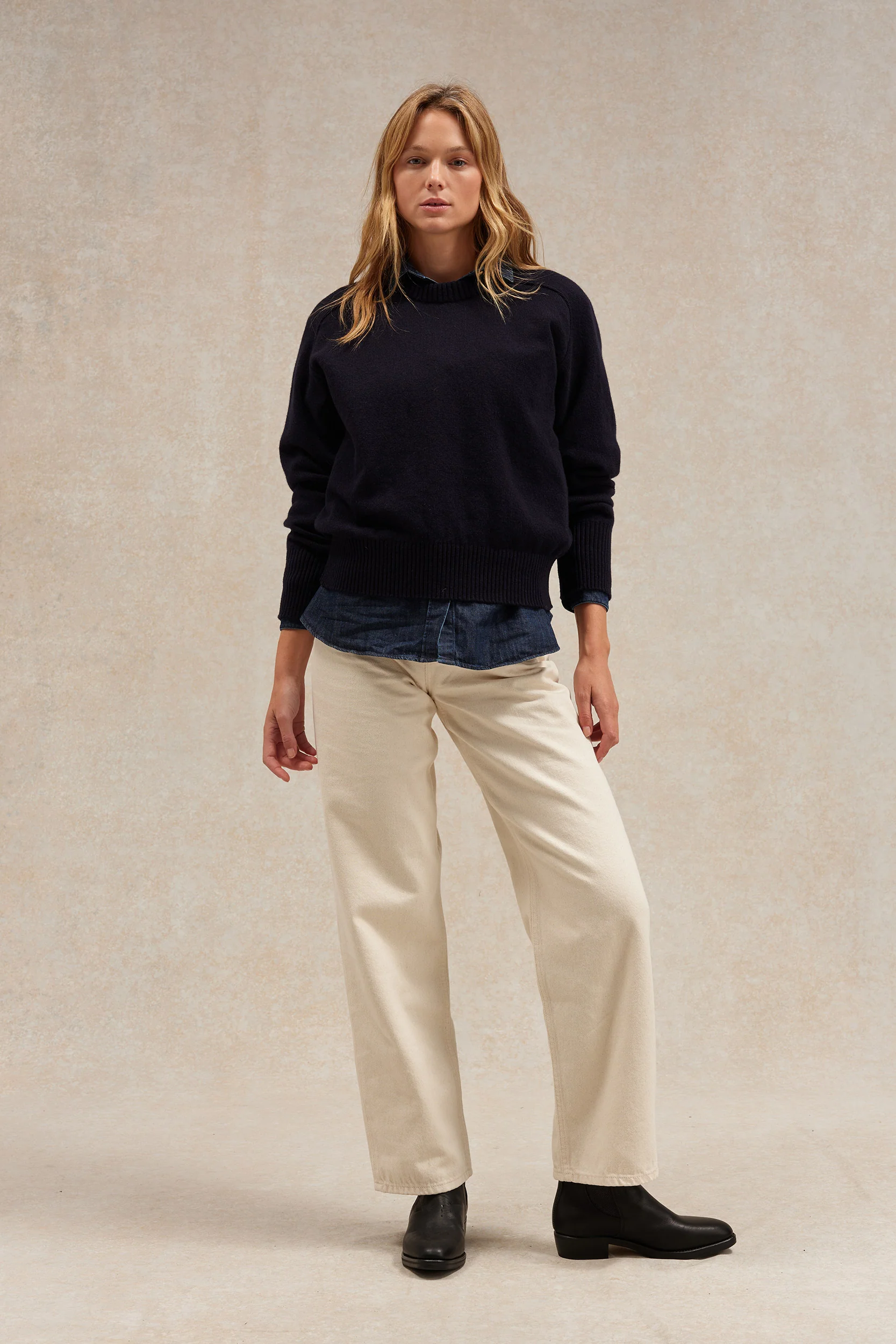 Pull femme col rond bleu marine - Image 4