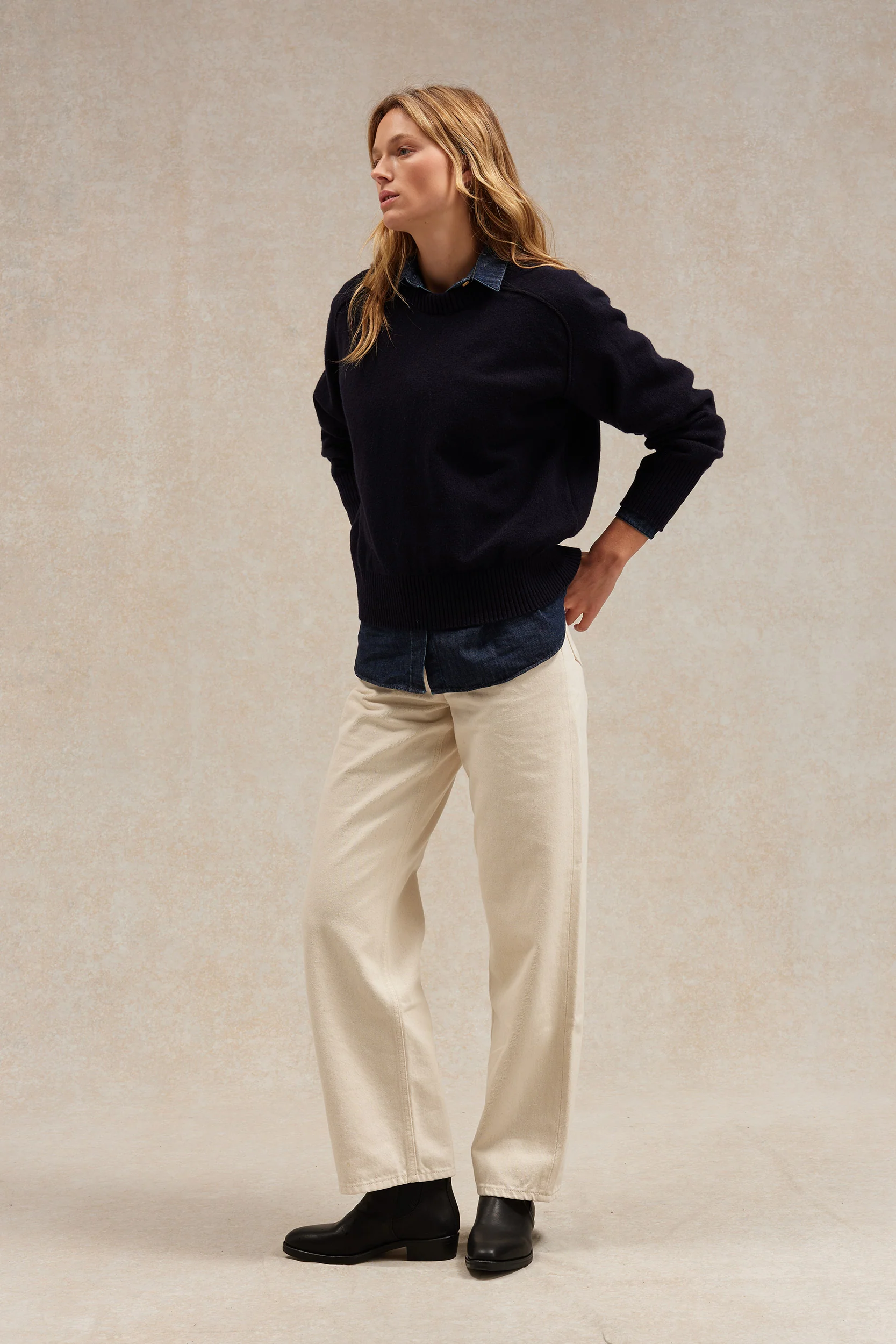 Pull femme col rond bleu marine - Image 5