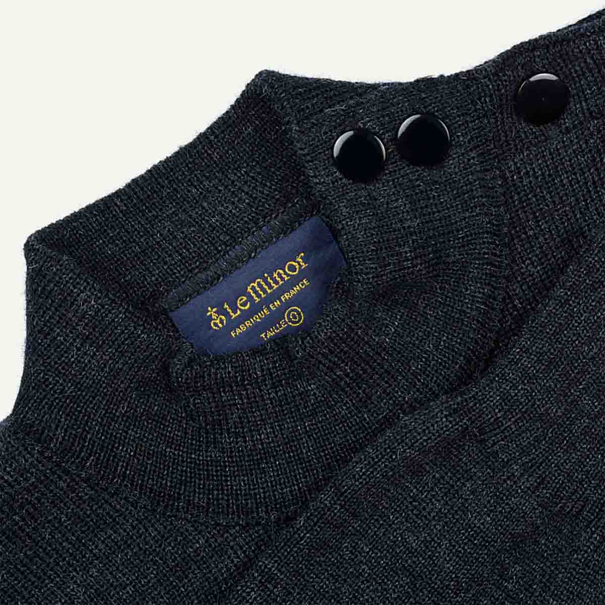 Pull marin gris anthracite pour femme - Image 10