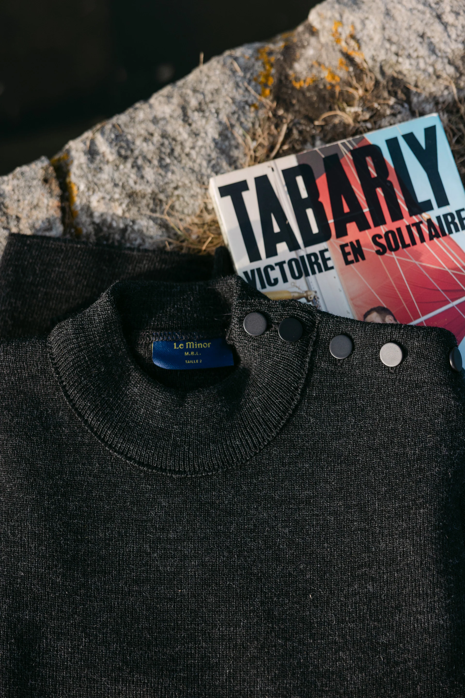 Pull marin gris anthracite pour femme - Image 7