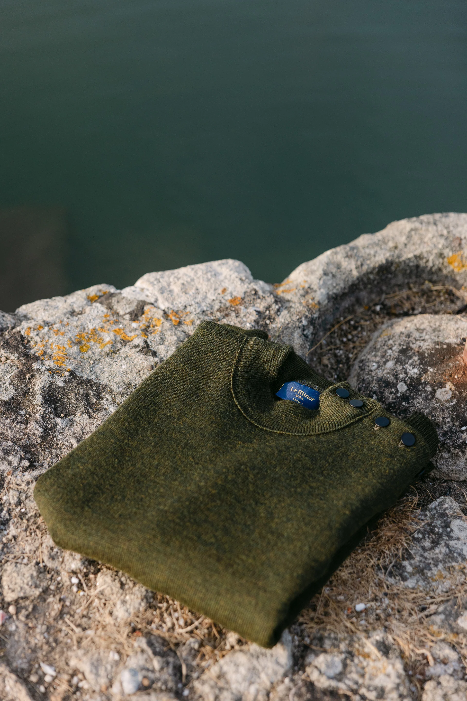 Pull marin olive pour femme - Image 9