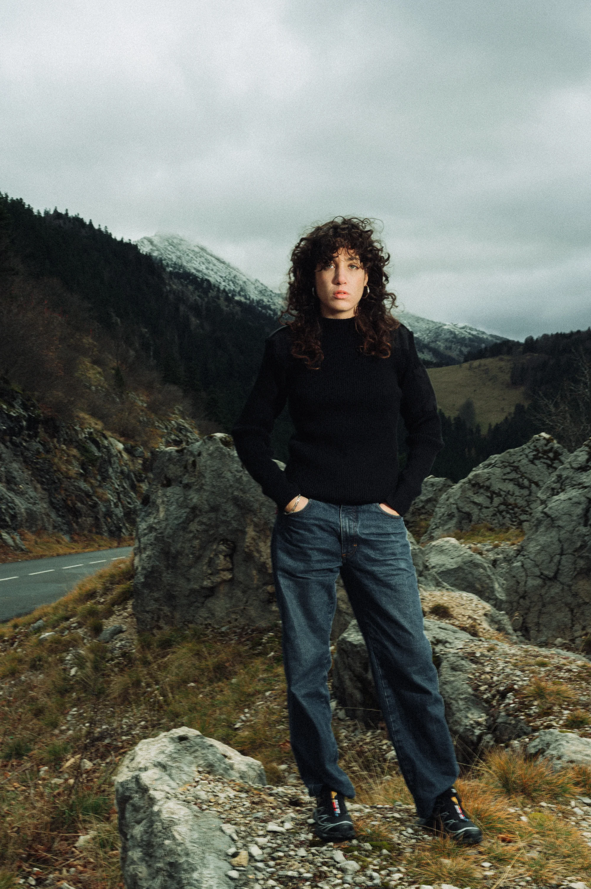 Pull Officier noir pour femme - Image 4