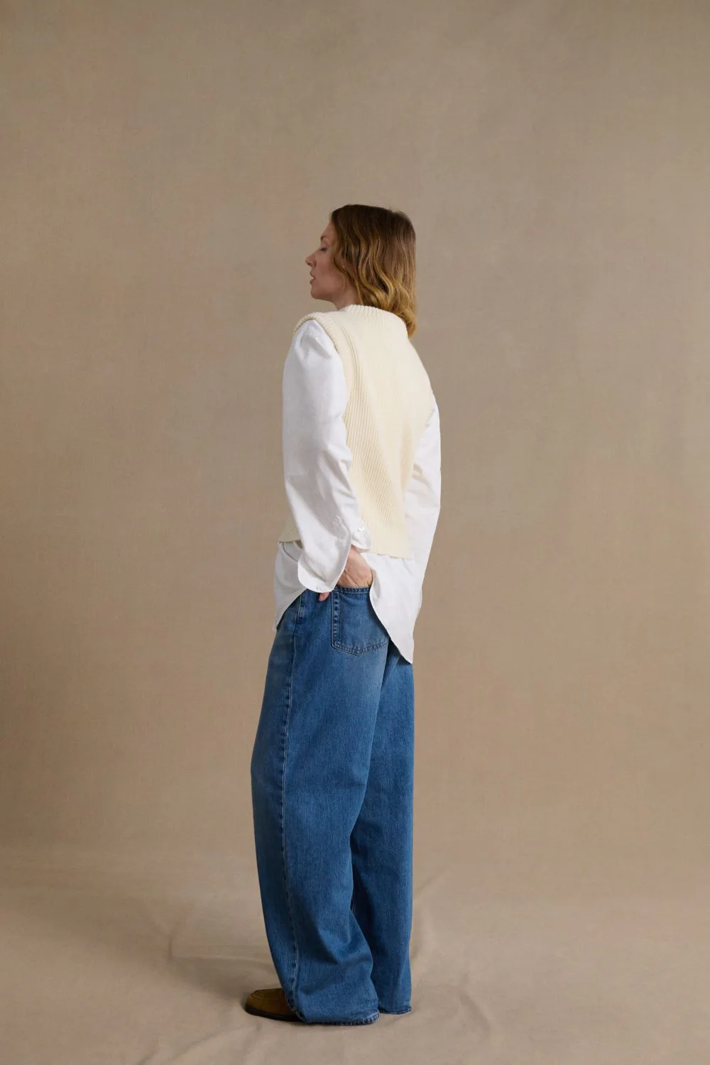 Pull sans manches écru pour femme - Image 3