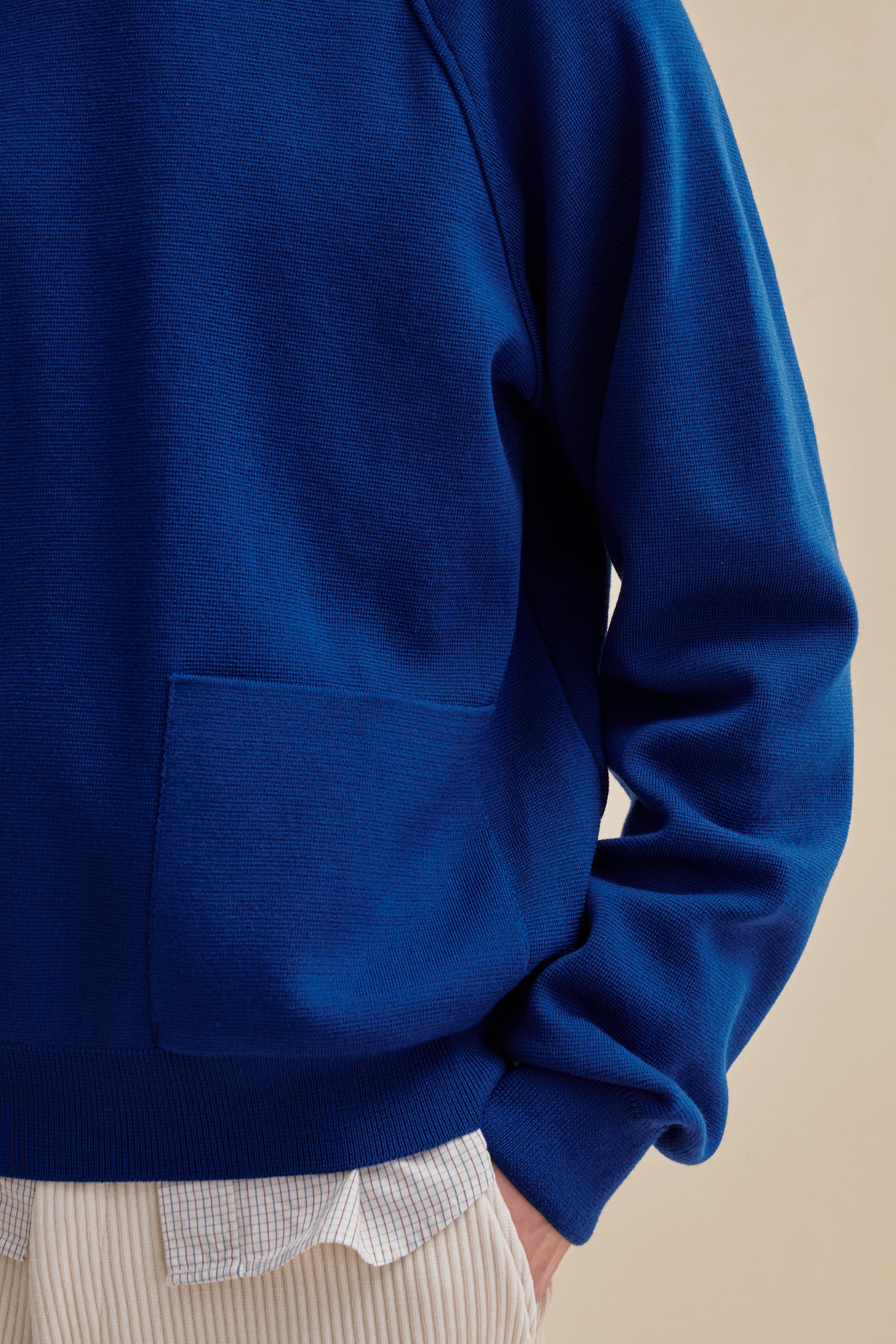 Sweatshirt bleu roi en maille milano - Image 3