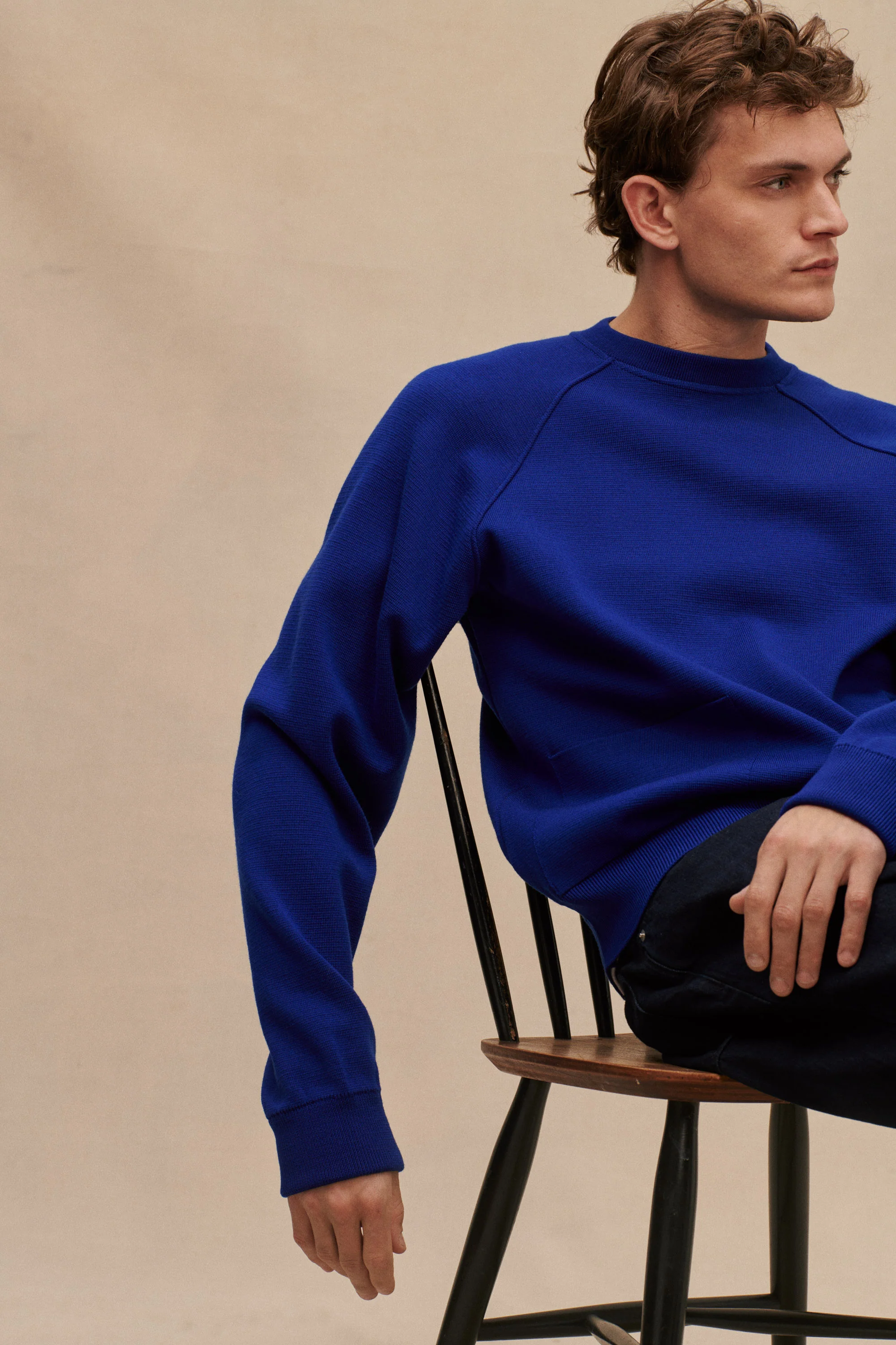 Sweatshirt bleu roi en maille milano - Image 5
